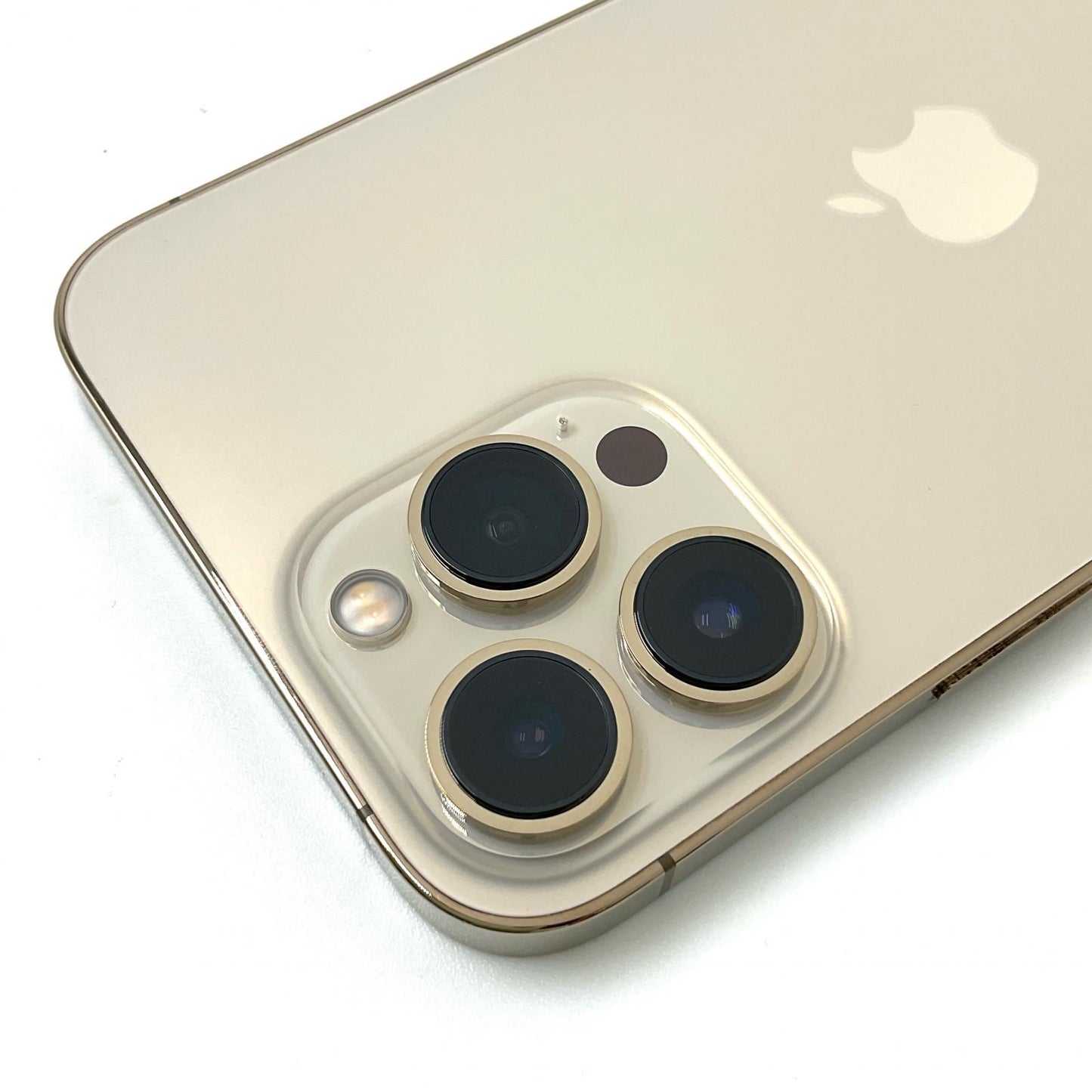 【全額返金保証】【最速発送】Apple iPhone iPhone 13 Pro Max 256GB ゴールド Softbank 白ロム 動作確認済 84%