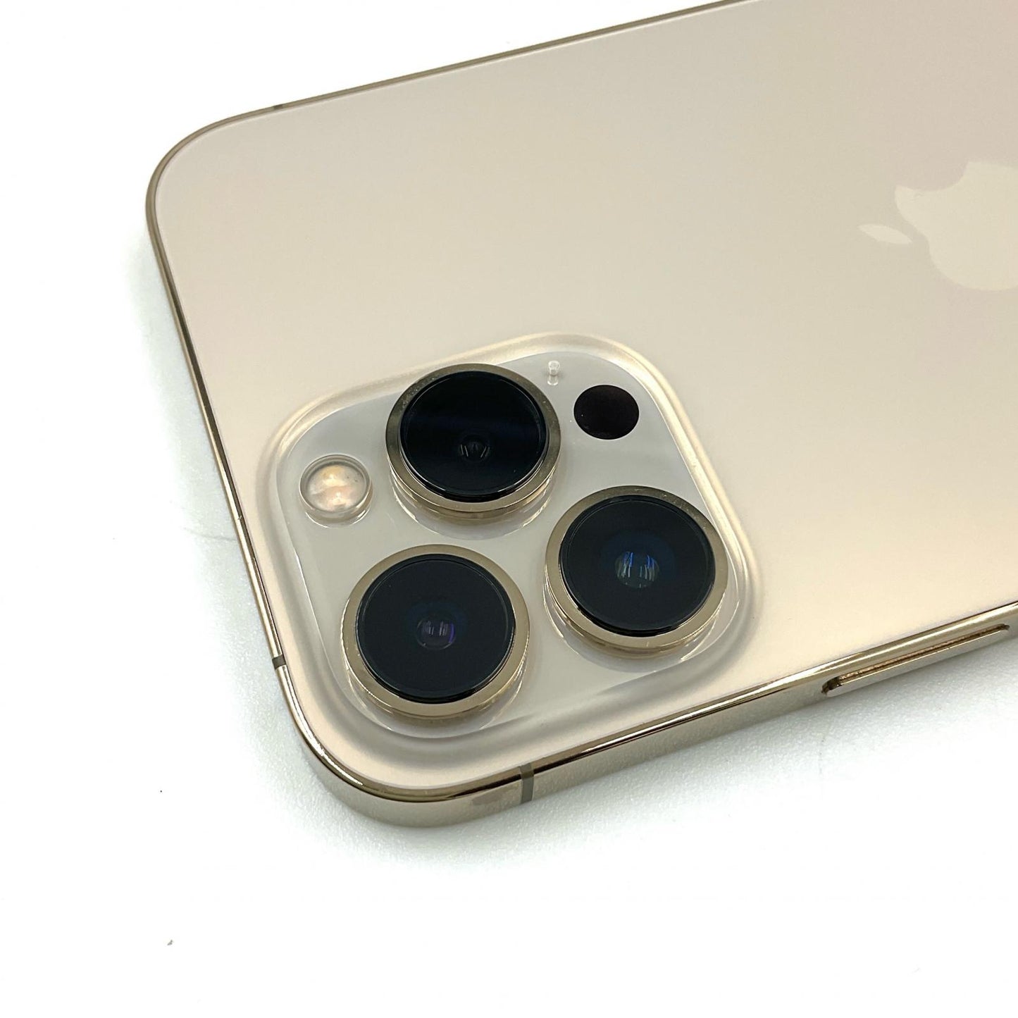 【全額返金保証】【最速発送】Apple iPhone iPhone 13 Pro Max 256GB ゴールド Softbank 白ロム 動作確認済 82%
