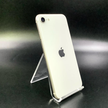 【全額返金保証】【最速発送】Apple iPhone iPhone SE（第3世代） 64GB スターライト au 動作確認済 77%