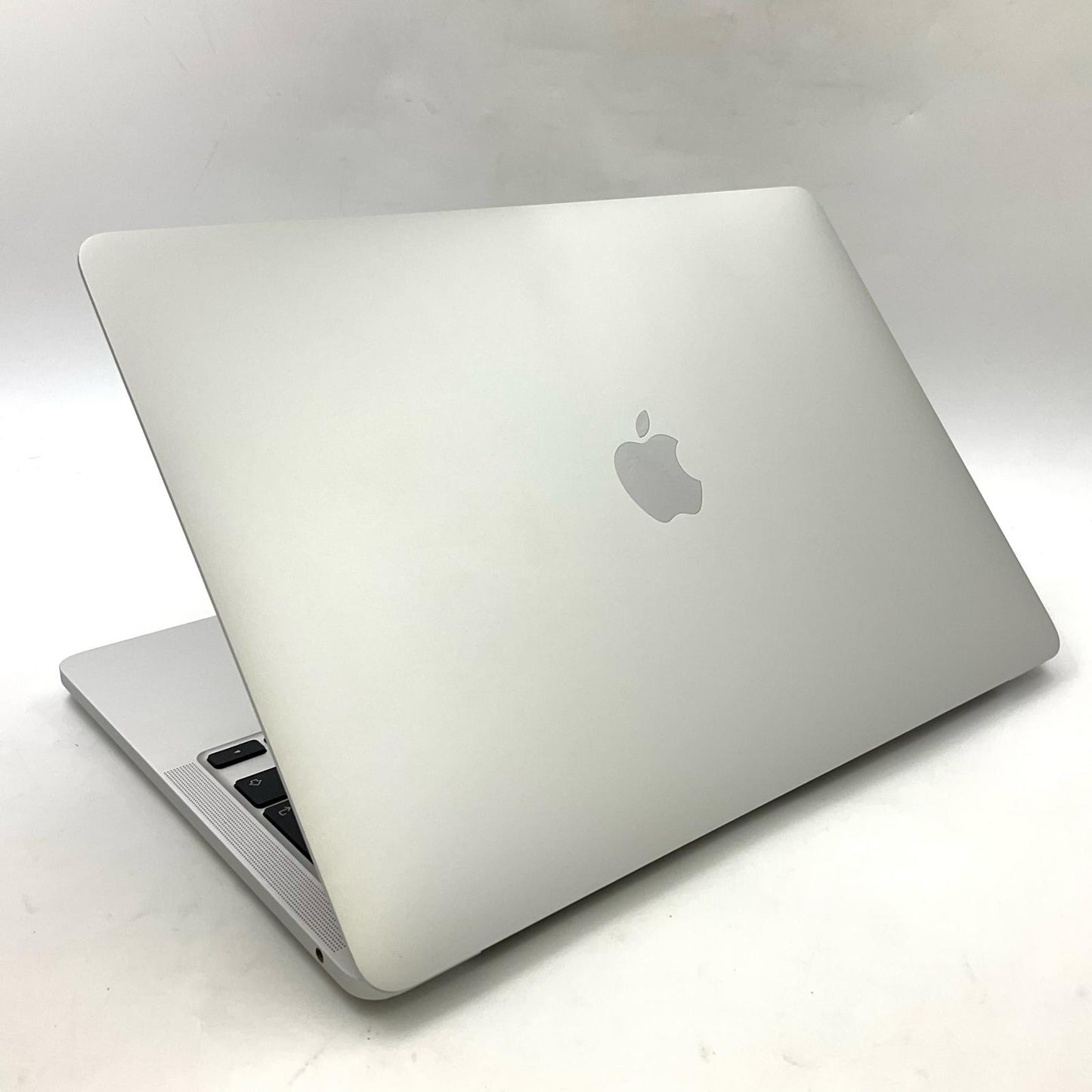 【全額返金保証】【最速発送】Apple MacBook Pro 13インチ 2020 Apple M1 8GB SSD 256GB シルバー 88.3% 動作確認済