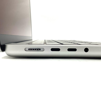 【全額返金保証】【最速発送】Apple MacBook Pro 14.2インチ 2023 M3 8コア 8GB SSD 1TB シルバー 96% 動作確認済