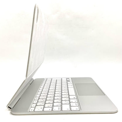 【全額返金保証】【最速発送】Apple iPad Magic Keyboard White - Japanese MWR43J/A 動作確認済