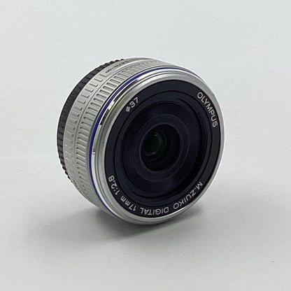 【全額返金保証】【最速発送】OLYMPUS M.ZUIKO DIGITAL 17mm F2.8 シルバー 動作確認済