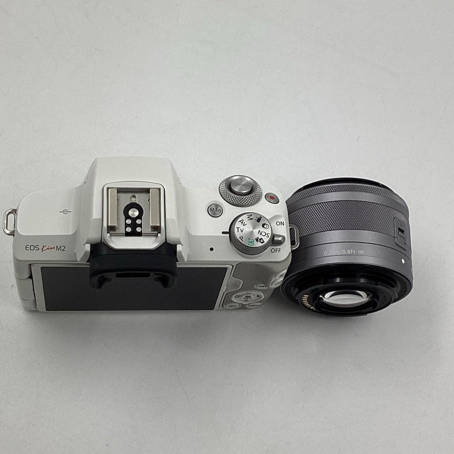 【全額返金保証】【最速発送】Canon デジタル一眼 EOS Kiss M2 EF-M15-45 IS STM レンズキット ホワイト 美品 動作確認済