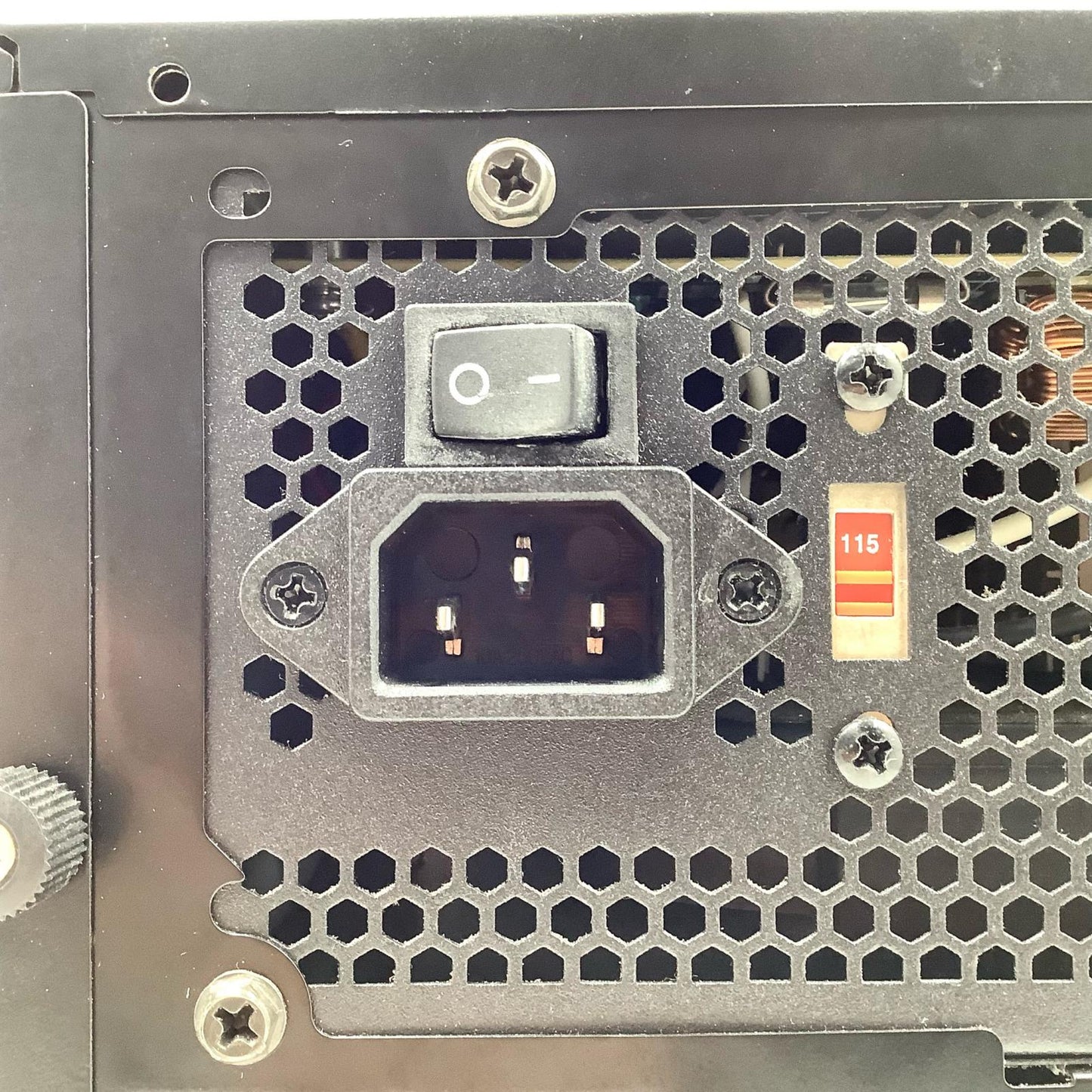 【全額返金保証】【最速発送】自作PC 自作デスクトップpc intel core i3-6100 16GB SSD 250GB NVIDIA GeForce GTX 1050Ti 動作確認済