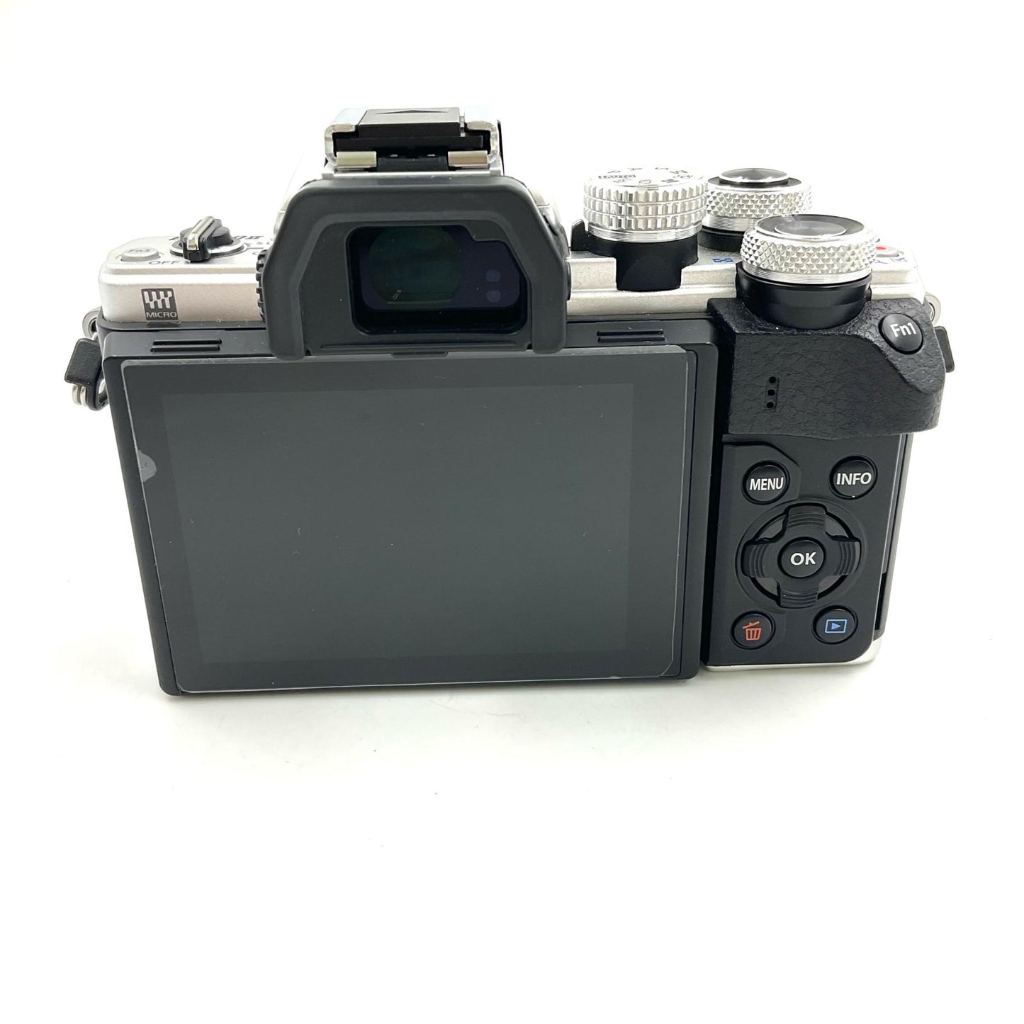 【全額返金保証】【最速発送】OLYMPUS デジタル一眼 OM-D E-M10 Mark II シルバー 動作確認済