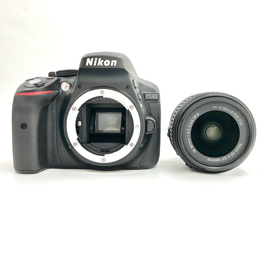 【全額返金保証】【最速発送】Nikon デジタル一眼 D5300 18-55 VR IIレンズキット ブラック 美品 動作確認済