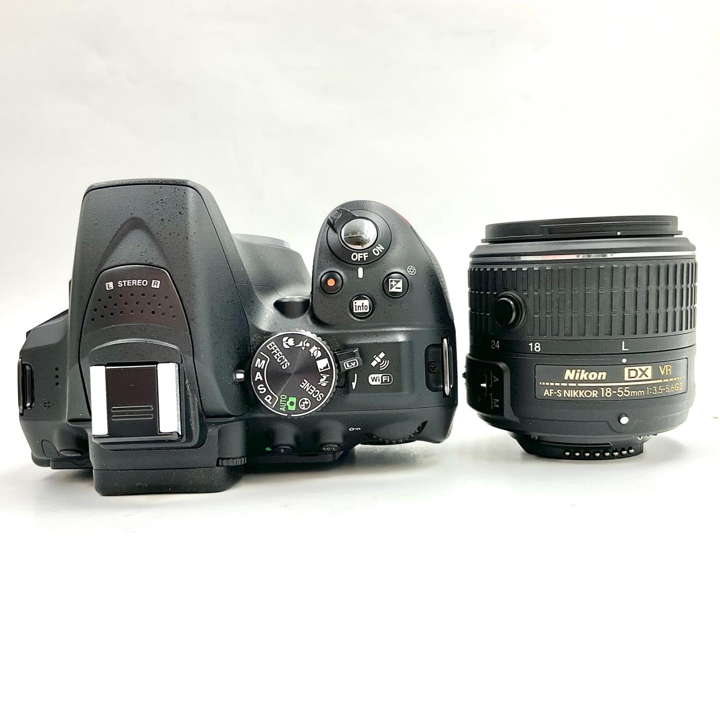 【全額返金保証】【最速発送】Nikon デジタル一眼 D5300 18-55 VR IIレンズキット ブラック 美品 動作確認済