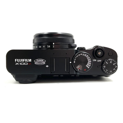 【全額返金保証】【最速発送】FUJIFILM コンパクトデジタルカメラ X100VI ブラック 超美品 動作確認済