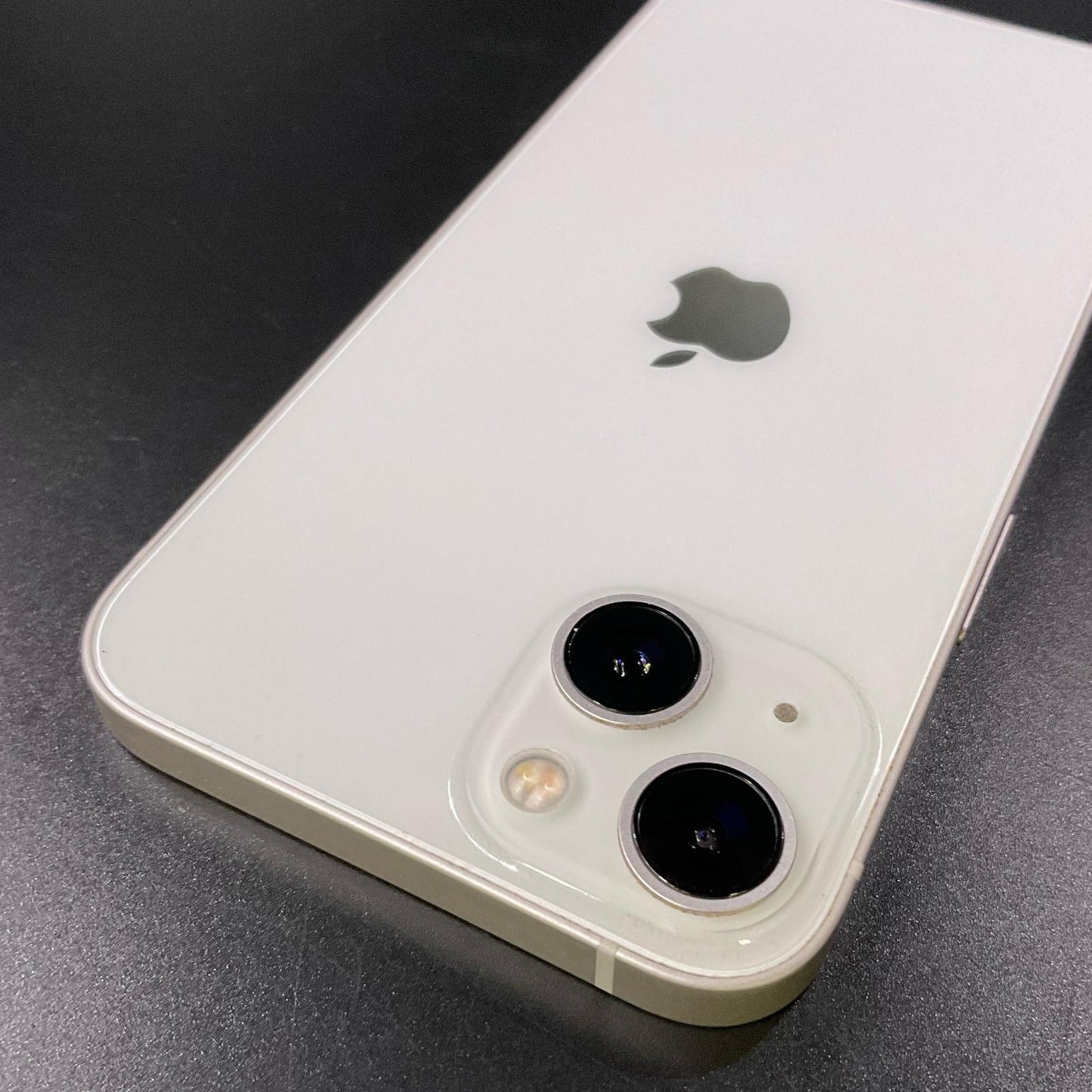 【全額返金保証】【最速発送】Apple iPhone iPhone 13 256GB スターライト docomo SIMフリー 動作確認済 78%