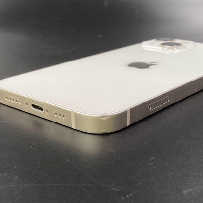 【全額返金保証】【最速発送】Apple iPhone iPhone 13 256GB スターライト docomo SIMフリー 動作確認済 78%