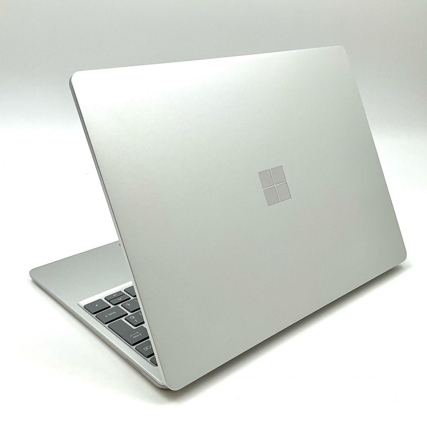 【全額返金保証】【最速発送】Microsoft Surface Laptop Go 1943 Intel(R) Core(TM) i5-1035G1 CPU @ 1.00GHz 1.19GHz 8GB M.2 SSD 128GB 90.3% 動作確認済