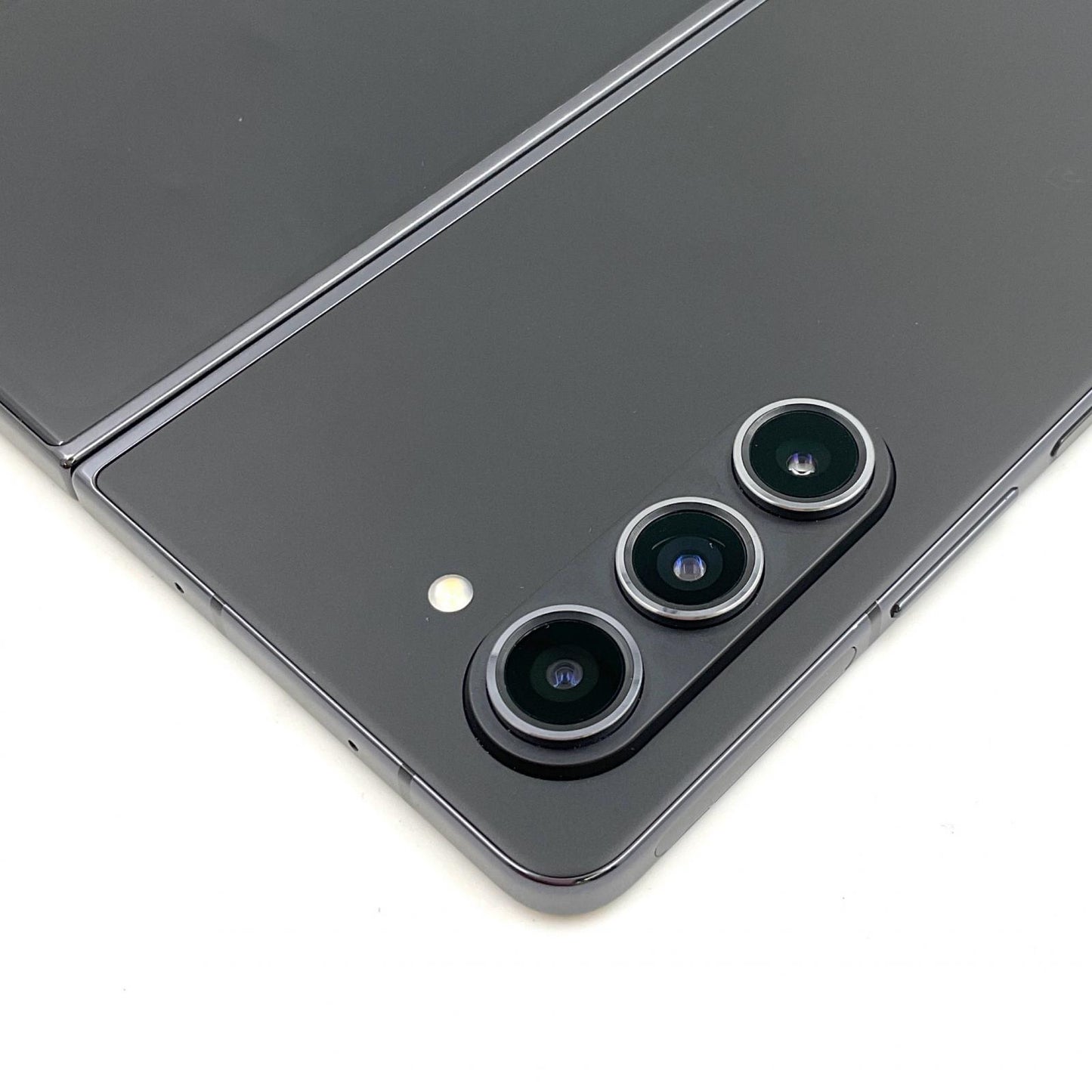 【全額返金保証】【最速発送】SAMSUNG Galaxy Z Fold5 512GB ファントムブラック au SCG22 美品 動作確認済