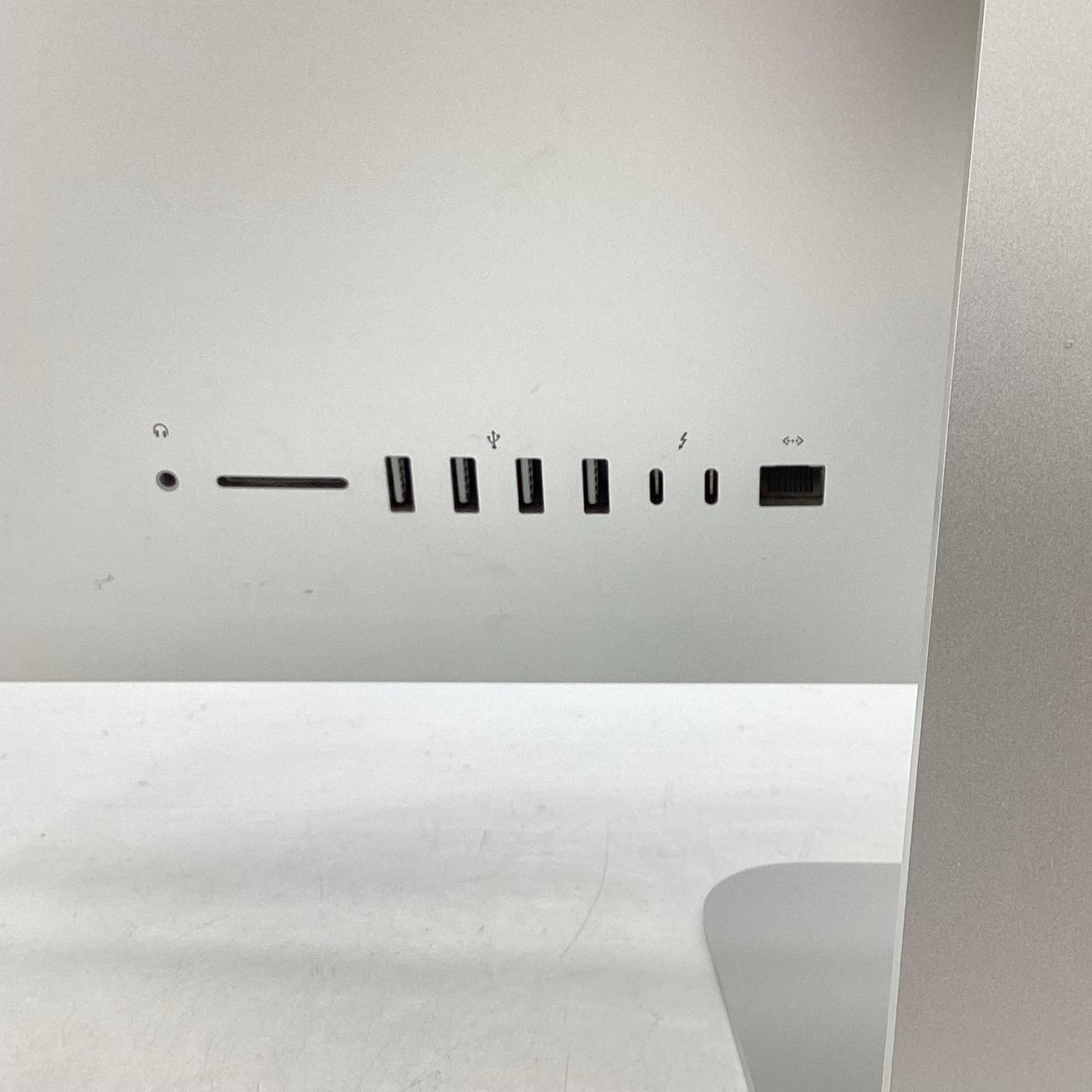 【全額返金保証】【最速発送】Apple iMac 21.5インチ クアッドコア intel core i7 16GB SSD 1TB シルバー 動作確認済