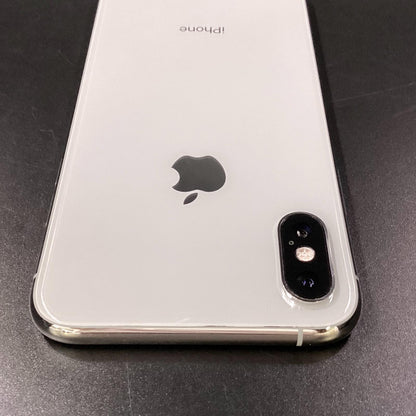 【全額返金保証】【最速発送】Apple iPhone iPhone XR 256GB シルバー docomo 白ロム 動作確認済 81%