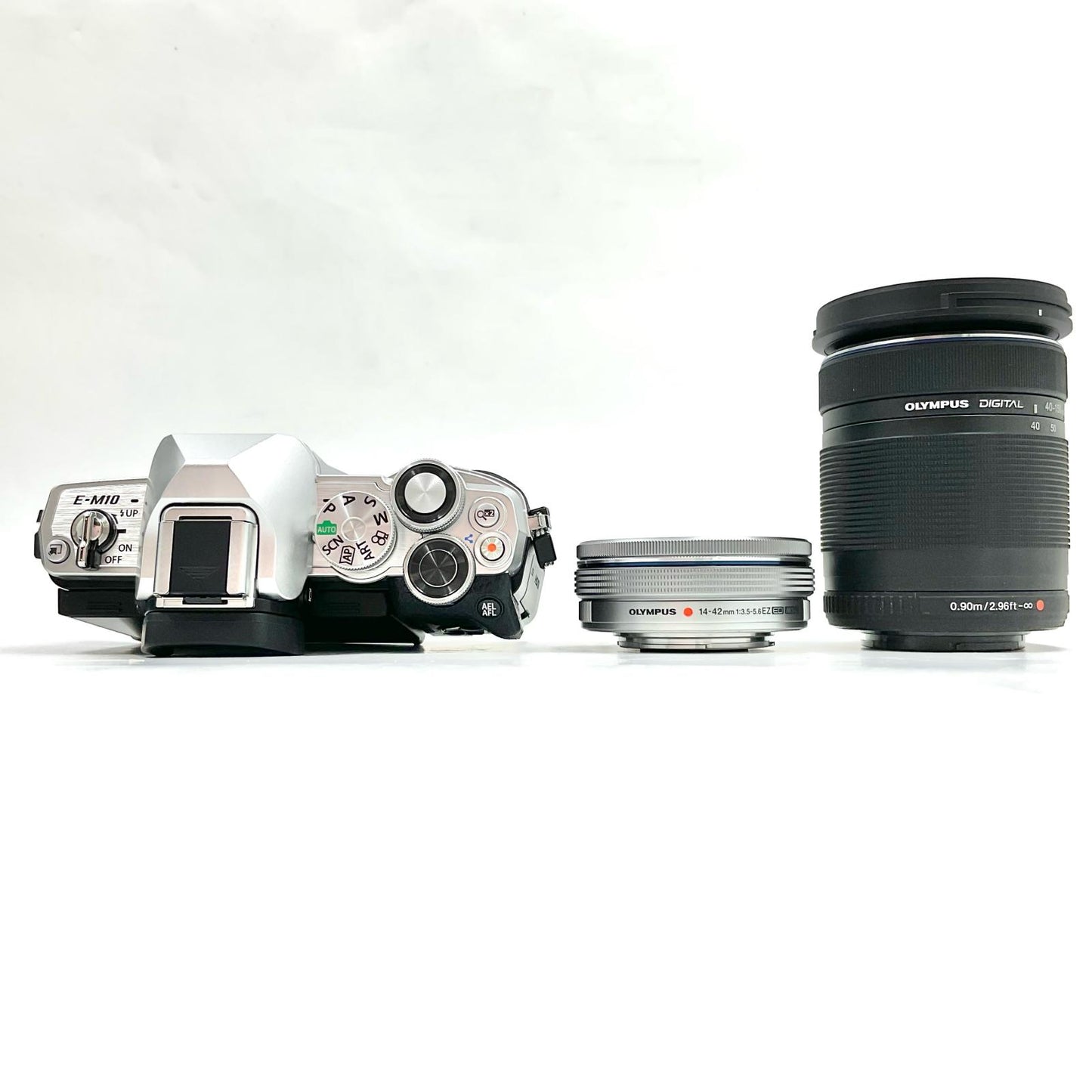 【全額返金保証】【最速発送】OLYMPUS デジタル一眼 OM-D E-M10 Mark IV EZダブルズームキット シルバー 美品 動作確認済