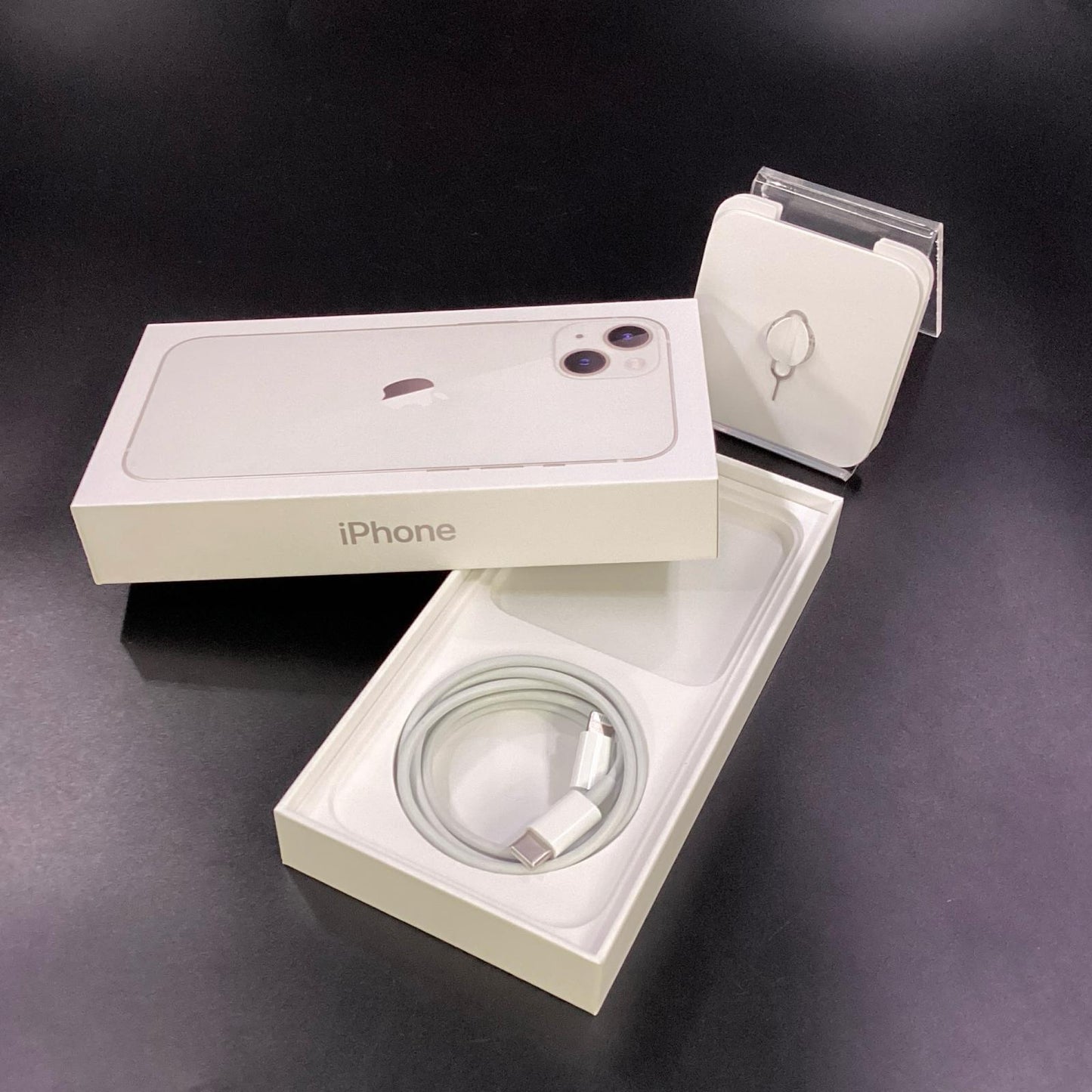【全額返金保証】【最速発送】Apple iPhone iPhone 13 128GB スターライト docomo SIMフリー 白ロム 動作確認済 75%