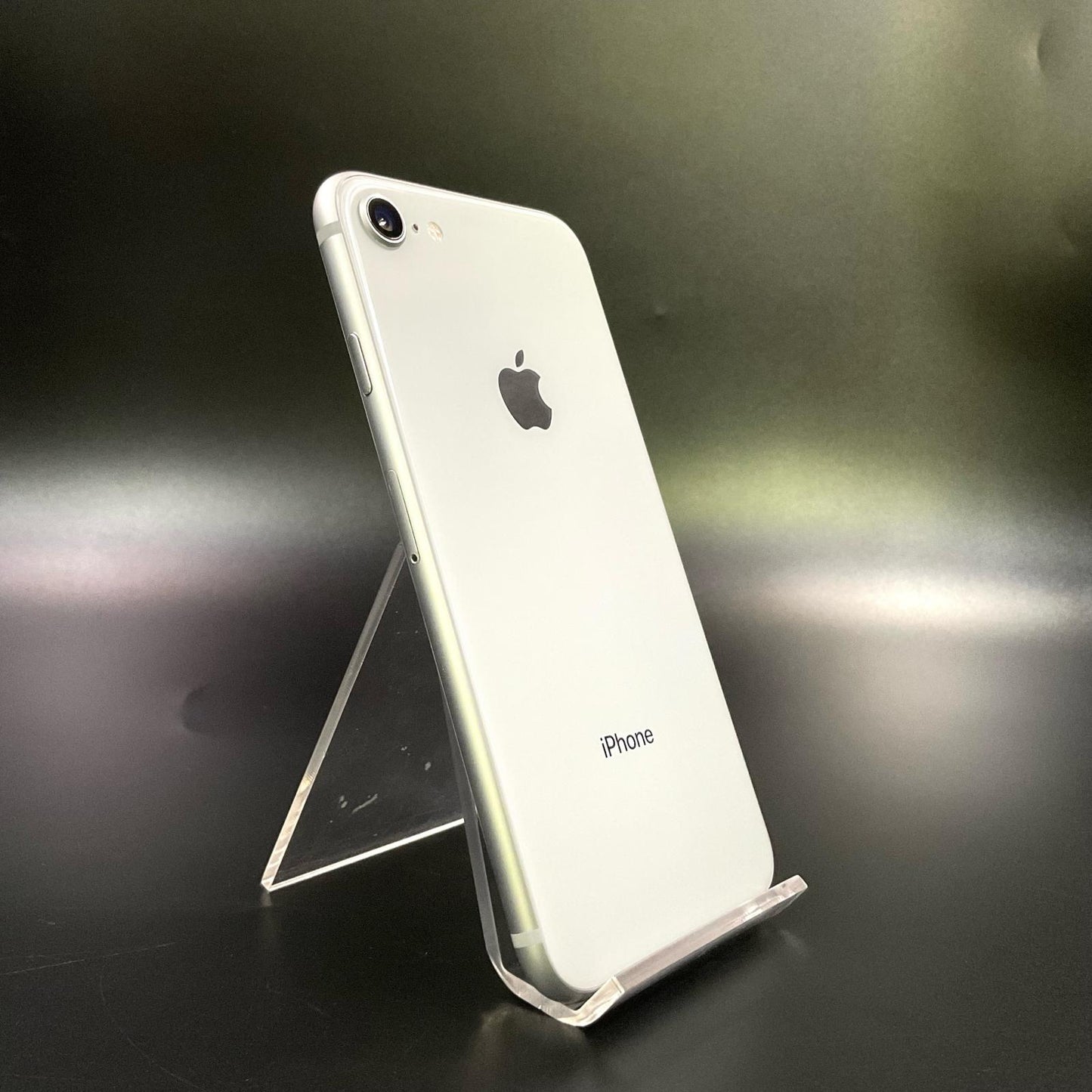 【全額返金保証】【最速発送】Apple iPhone iPhone 8 64GB シルバー au SIMフリー 白ロム 美品 動作確認済 100%