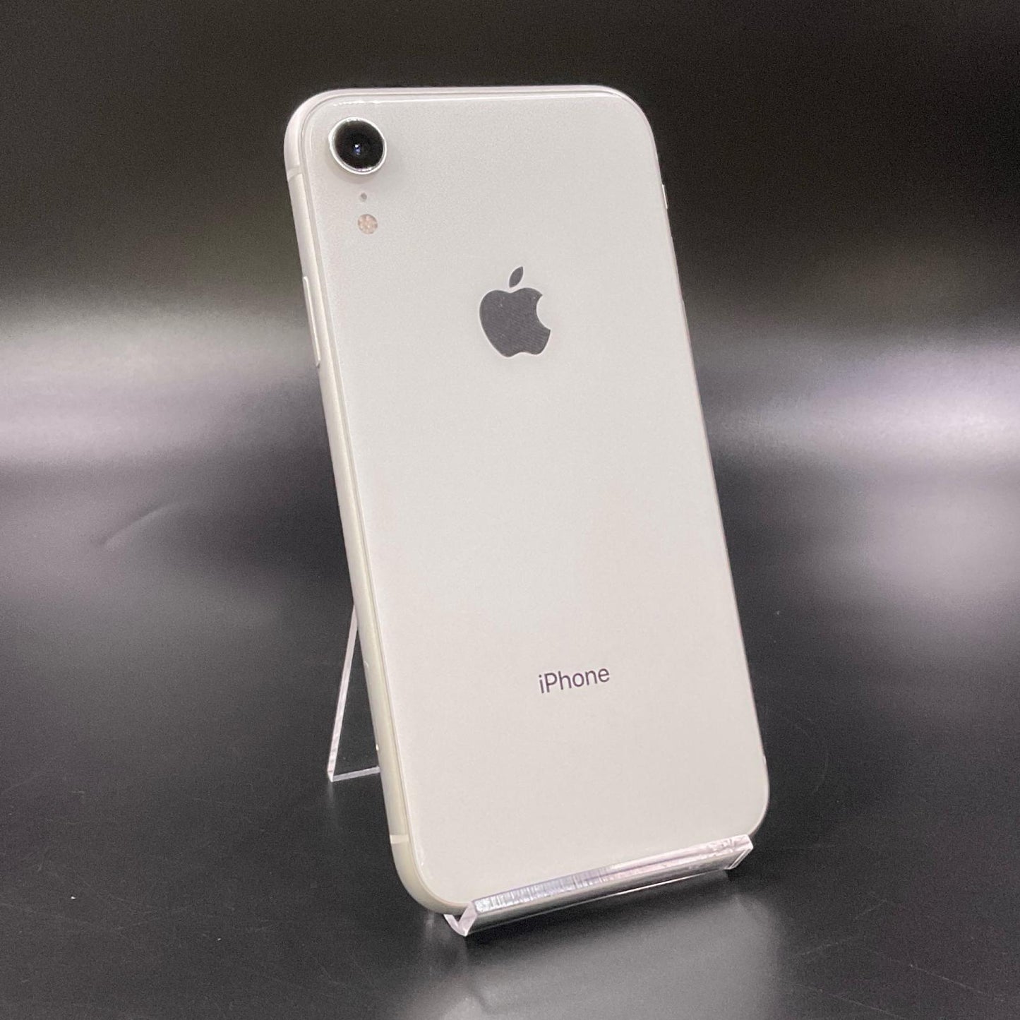 【全額返金保証】【最速発送】Apple iPhone iPhone XR 128GB ホワイト au 白ロム 動作確認済 76%