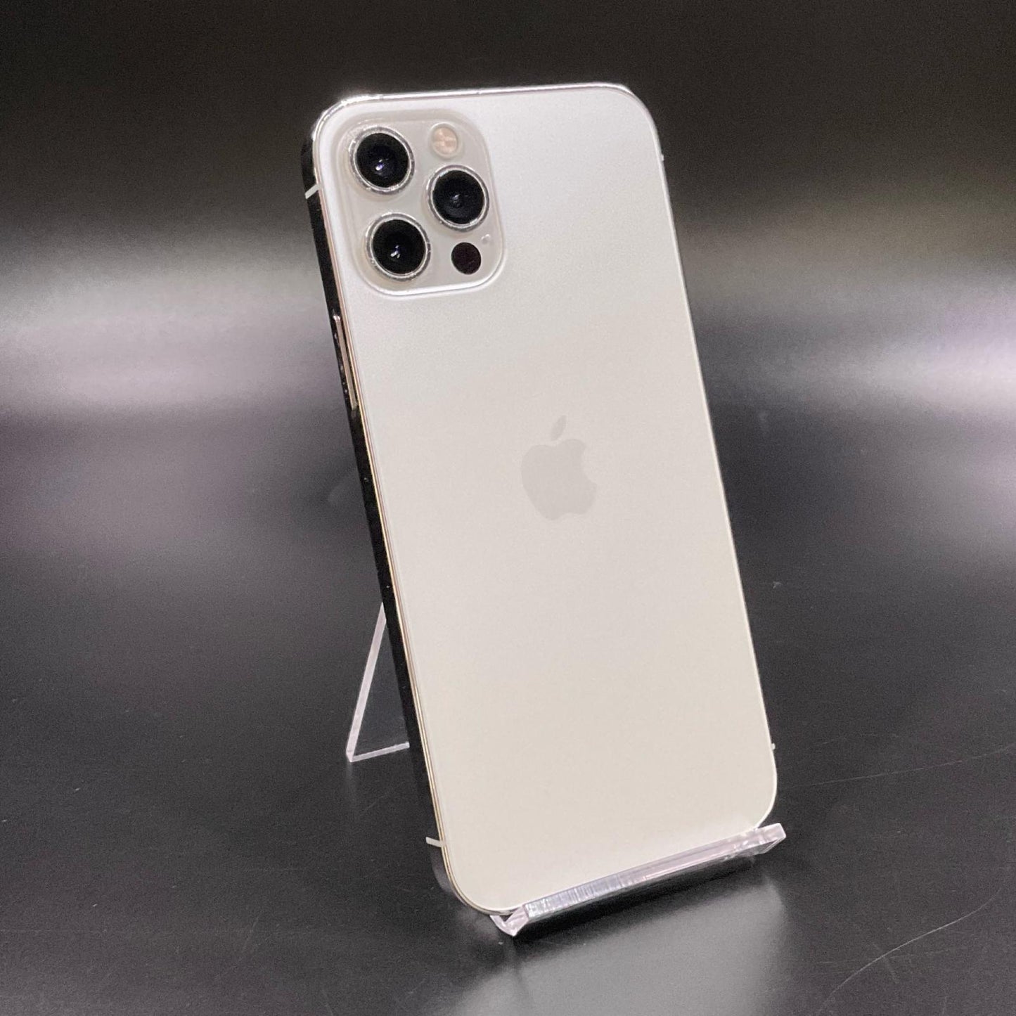 【全額返金保証】【最速発送】Apple iPhone iPhone 12 Pro 128GB シルバー docomo 白ロム 動作確認済 77%