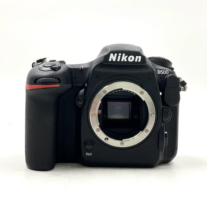 【全額返金保証】【最速発送】Nikon デジタル一眼 D500 ボディ ブラック 美品 動作確認済