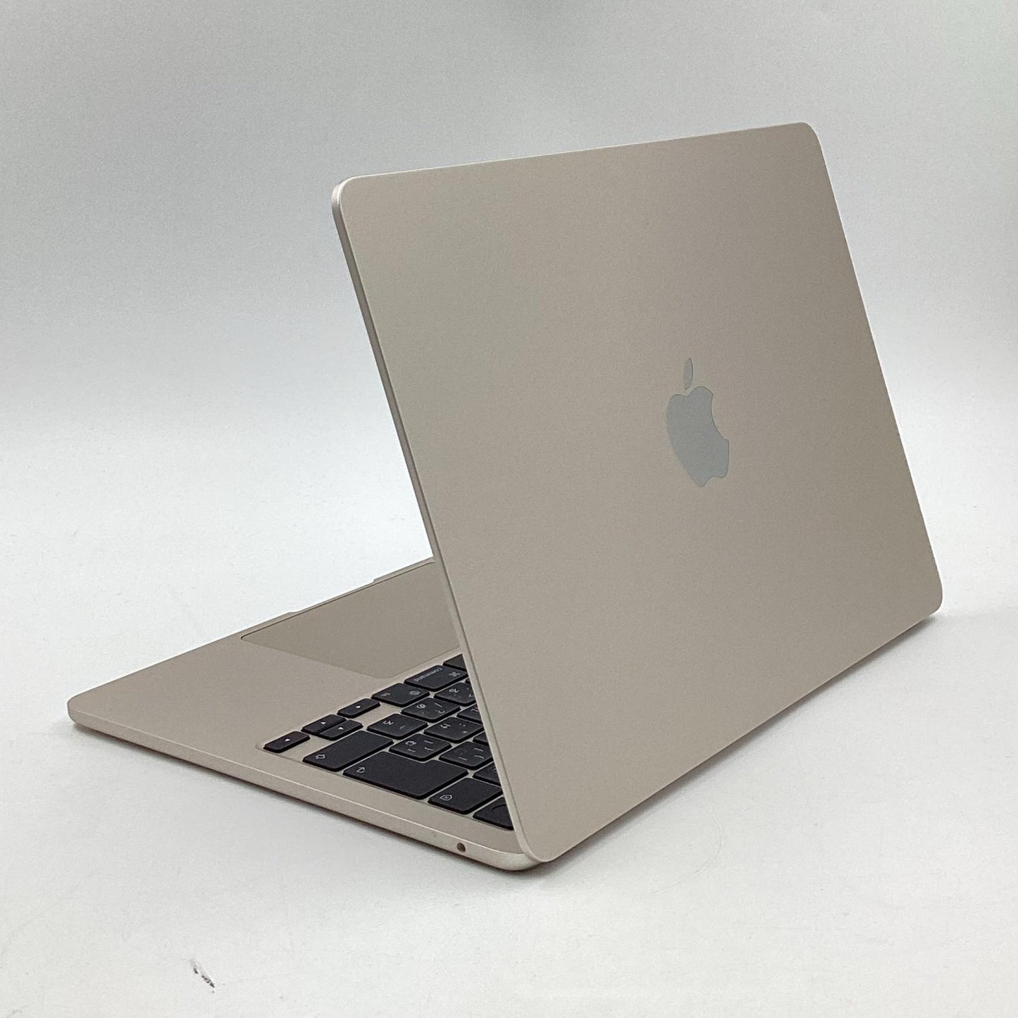 【全額返金保証】【最速発送】Apple MacBook Air 13.6インチ 2022 M2 8コア 8GB SSD 512GB スターライト 98% 動作確認済