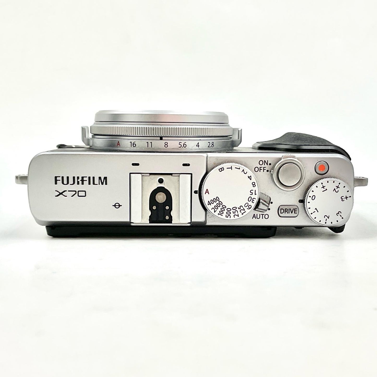 【全額返金保証】【最速発送】FUJIFILM コンパクトデジタルカメラ X70 シルバー 美品 動作確認済