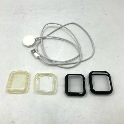 【全額返金保証】【最速発送】Apple Watch Series 3 アルミニウム 42mm GPS 93% 動作確認済