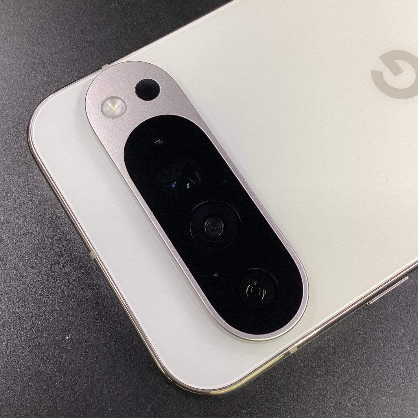 【全額返金保証】【最速発送】Google Pixel 9 Pro XL 128GB Porcelain SIMフリー GQ57S 白ロム 美品 動作確認済