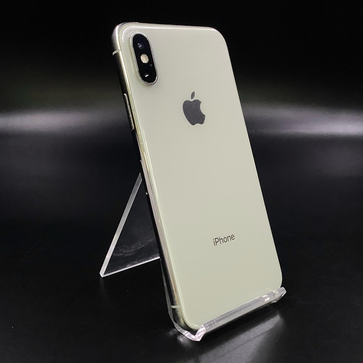 【最速発送】Apple iPhone iPhone XS 512GB シルバー docomo 白ロム【難有】 74%