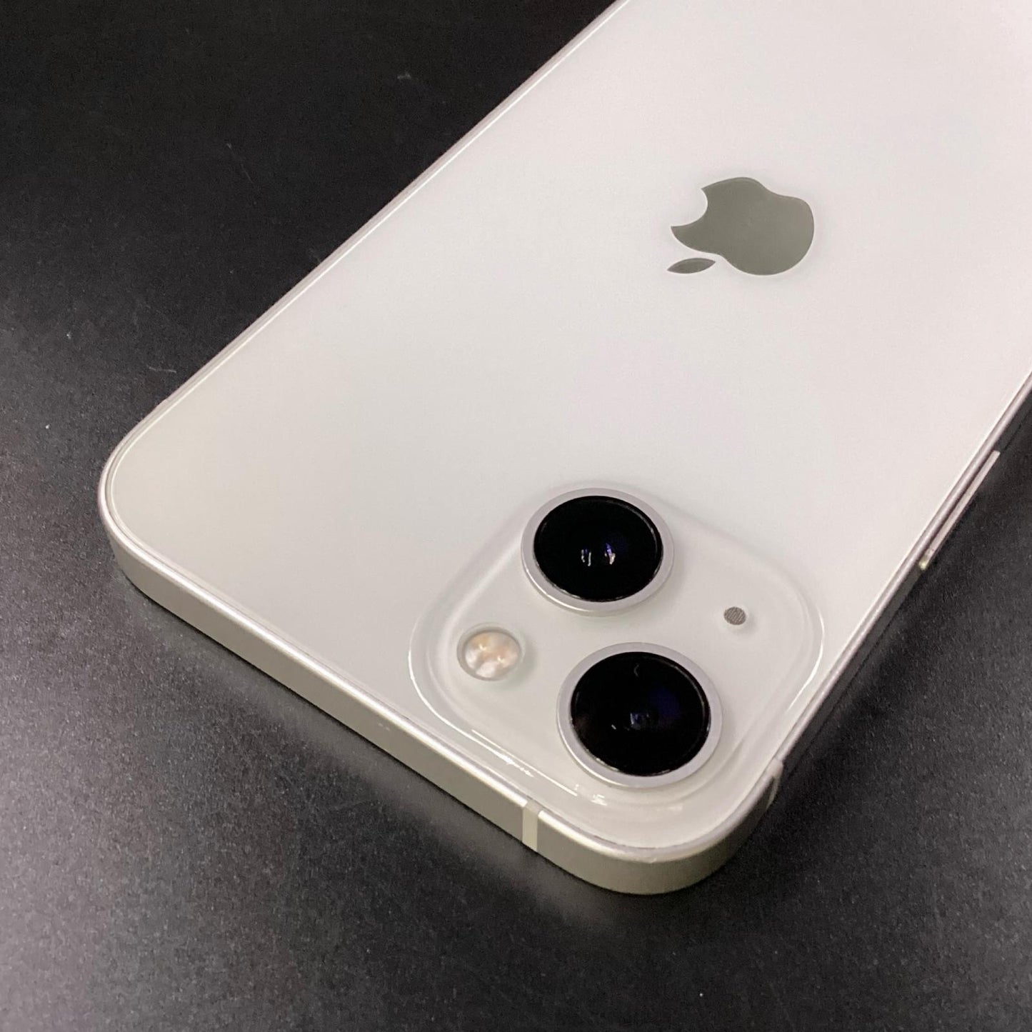 【全額返金保証】【最速発送】Apple iPhone iPhone 13 256GB スターライト Softbank 白ロム 動作確認済 81%