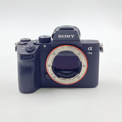 【全額返金保証】【最速発送】Sony デジタル一眼 α7 III ILCE-7M3 ボディ ブラック 美品 動作確認済