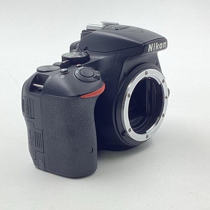 【全額返金保証】【最速発送】Nikon デジタル一眼 D5500 ボディ ブラック 動作確認済