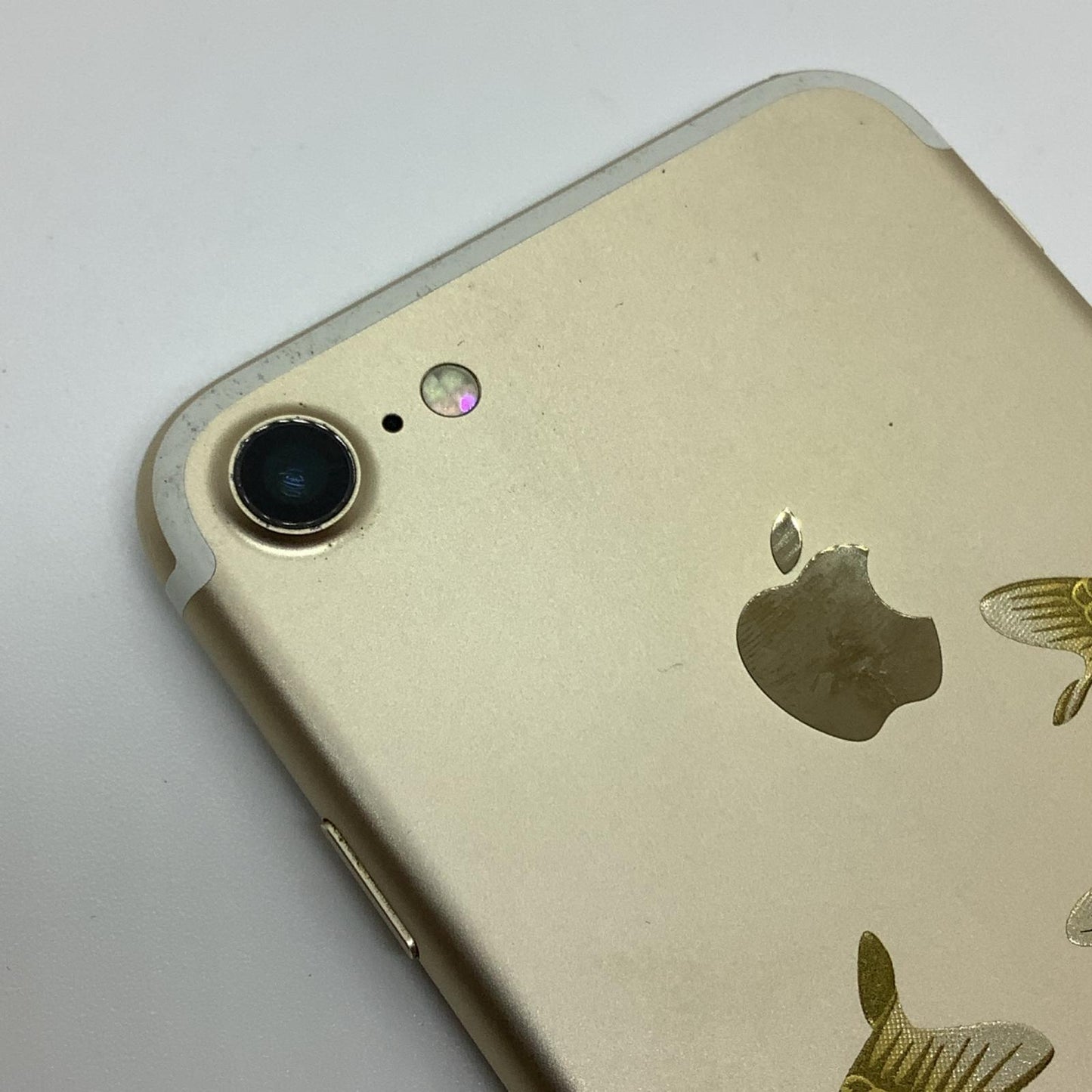 【全額返金保証】【最速発送】Apple iPhone iPhone 7 32GB ゴールド docomo 白ロム 動作確認済 82%
