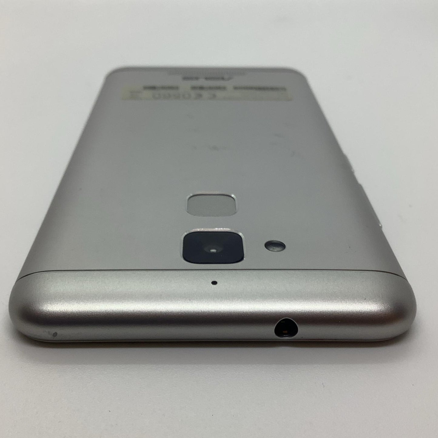 【全額返金保証】【最速発送】ASUS ZenFone 3 Max 16GB シルバー ー SIMフリー ASUS_X008DB 白ロム 動作確認済