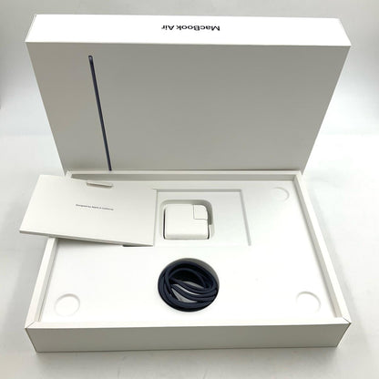 【全額返金保証】【最速発送】Apple MacBook Air 13.6インチ 2022 Apple M2 8GB SSD 256GB ミッドナイト 100% 超美品 動作確認済