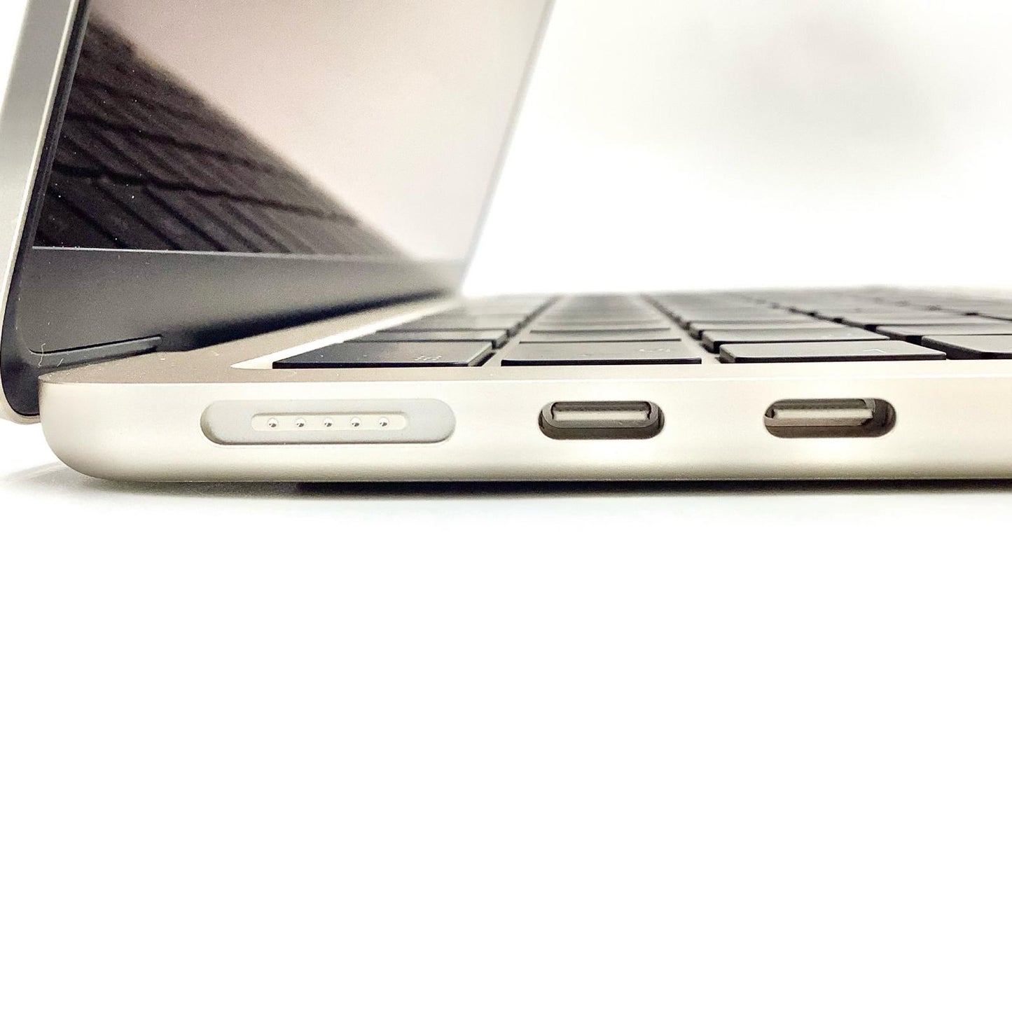 【全額返金保証】【最速発送】Apple MacBook Air 13.6インチ 2025 Apple M4 16GB SSD 512GB スターライト 100% 動作確認済