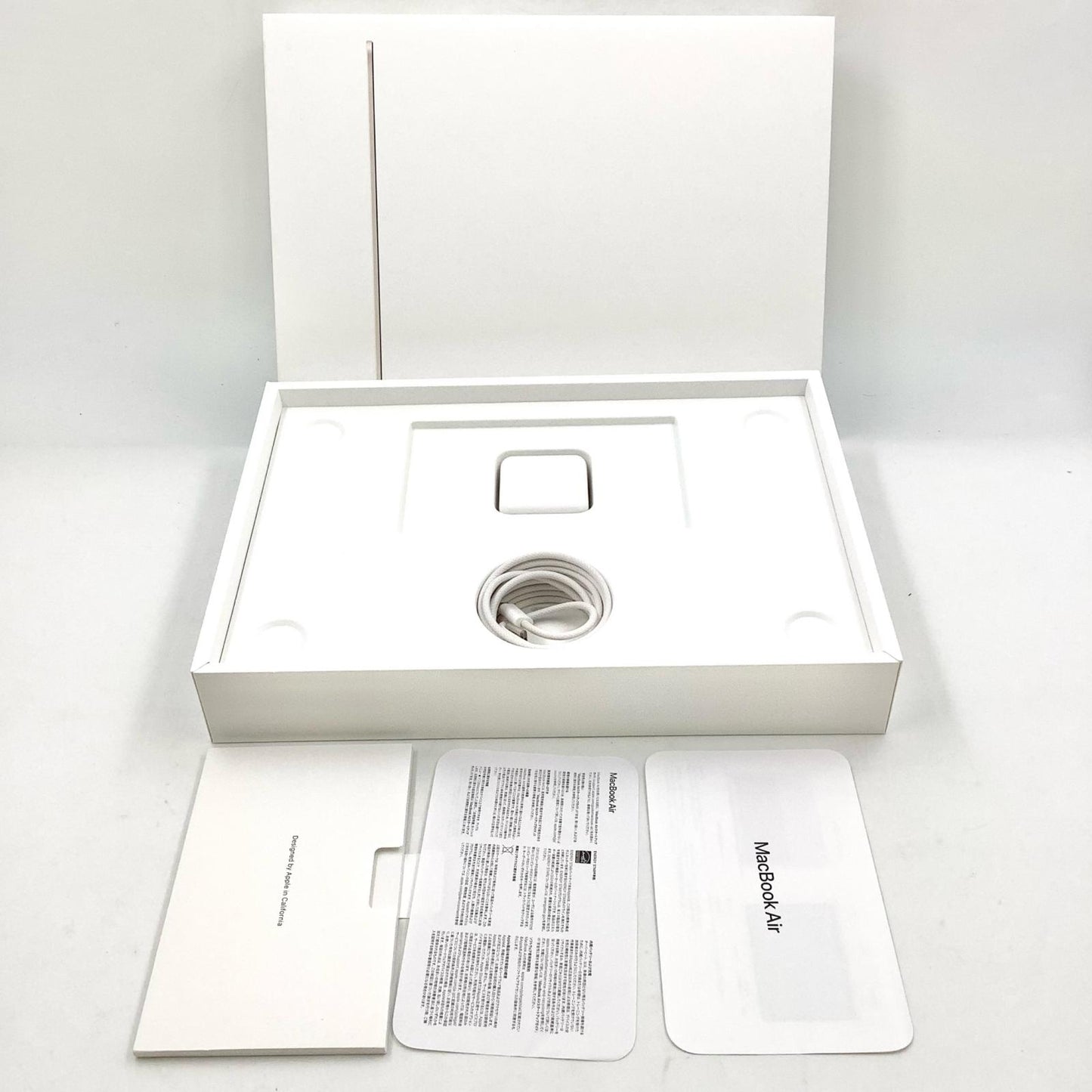 【全額返金保証】【最速発送】Apple MacBook Air 13.6インチ 2025 Apple M4 16GB SSD 512GB スターライト 100% 動作確認済