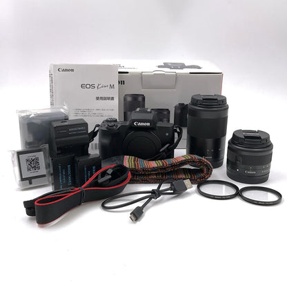 【全額返金保証】【最速発送】Canon デジタル一眼 EOS Kiss M ダブルズームキット [ブラック] 超美品 動作確認済