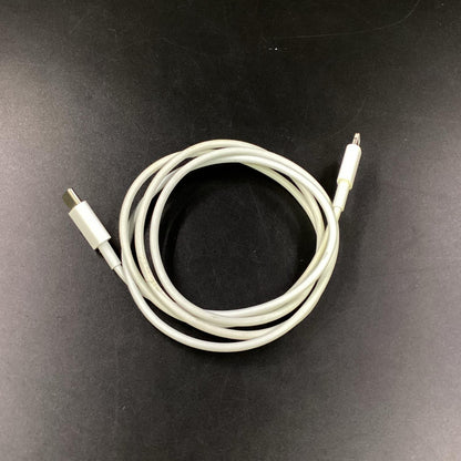 【全額返金保証】【最速発送】Apple iPhone iPhone 14 128GB スターライト au 動作確認済 86%