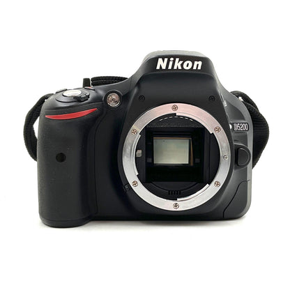 【全額返金保証】【最速発送】Nikon デジタル一眼 D5200 ボディ ブラック 動作確認済
