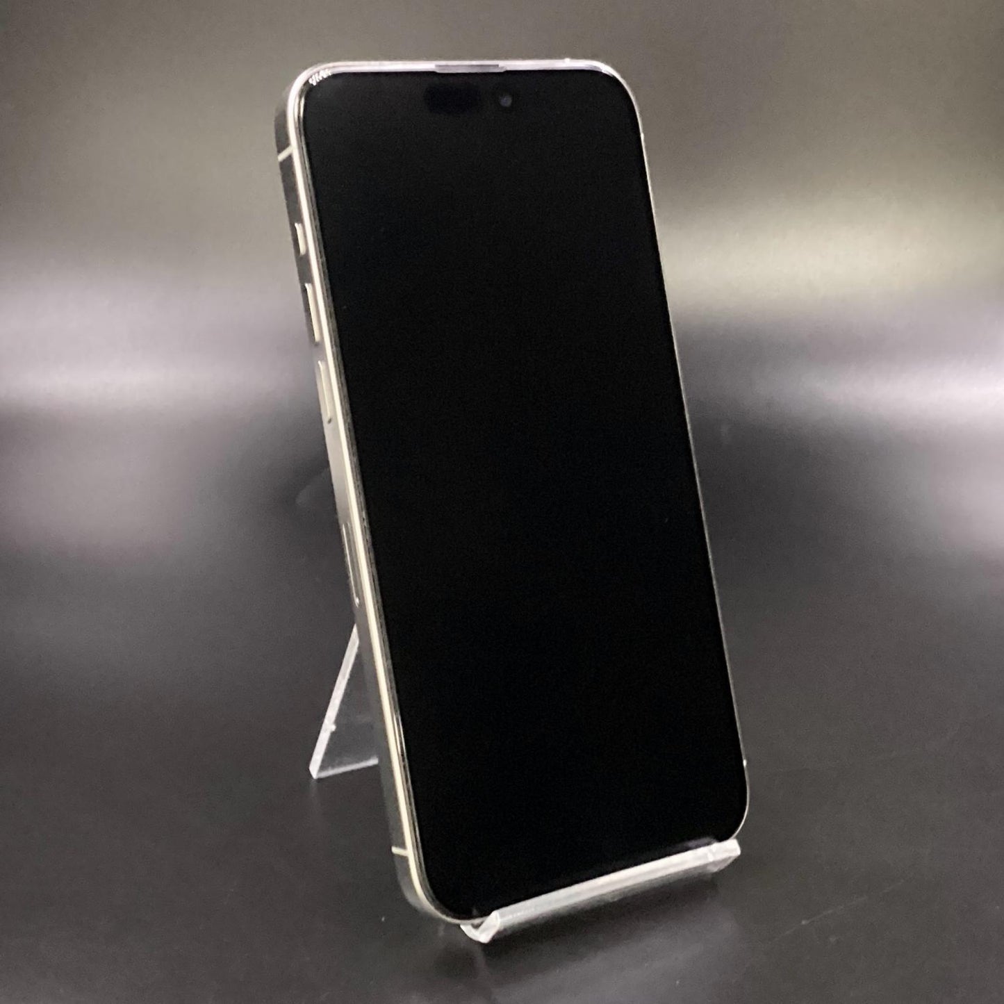 【全額返金保証】【最速発送】Apple iPhone iPhone 15 Pro Max 256GB ホワイトチタニウム au 美品 動作確認済 86%