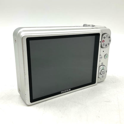 【全額返金保証】【最速発送】FUJIFILM コンパクトデジタルカメラ FinePix J150w [シルバー] 動作確認済