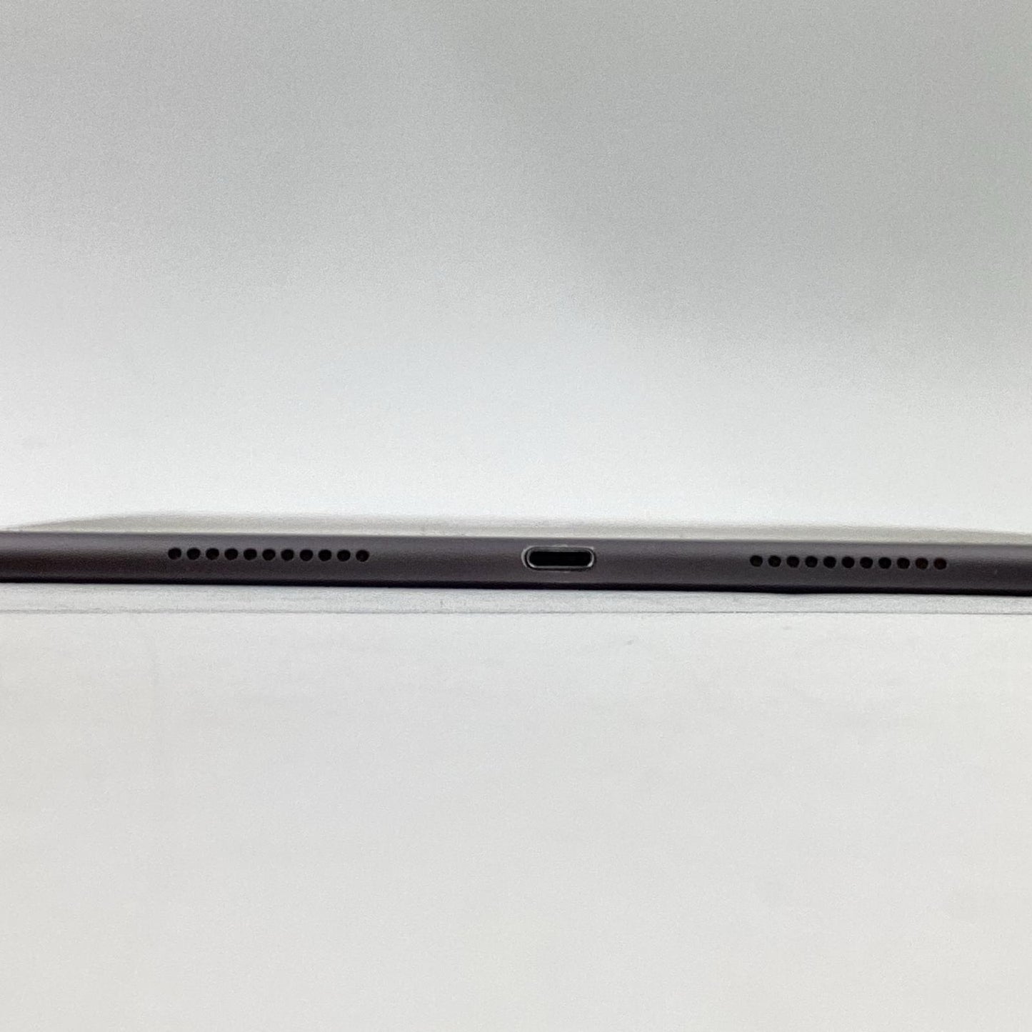 【全額返金保証】【最速発送】Apple iPad Air 10.5インチ 第3世代 64GB スペースグレイ Wi-Fi 動作確認済