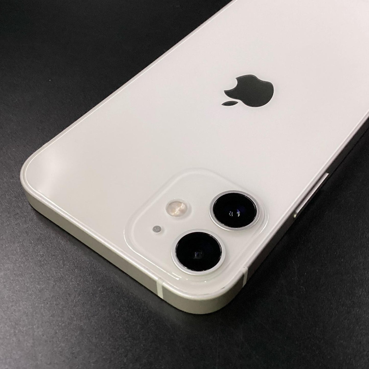 【全額返金保証】【最速発送】Apple iPhone iPhone 12 mini 64GB ホワイト Softbank 美品 動作確認済 85%
