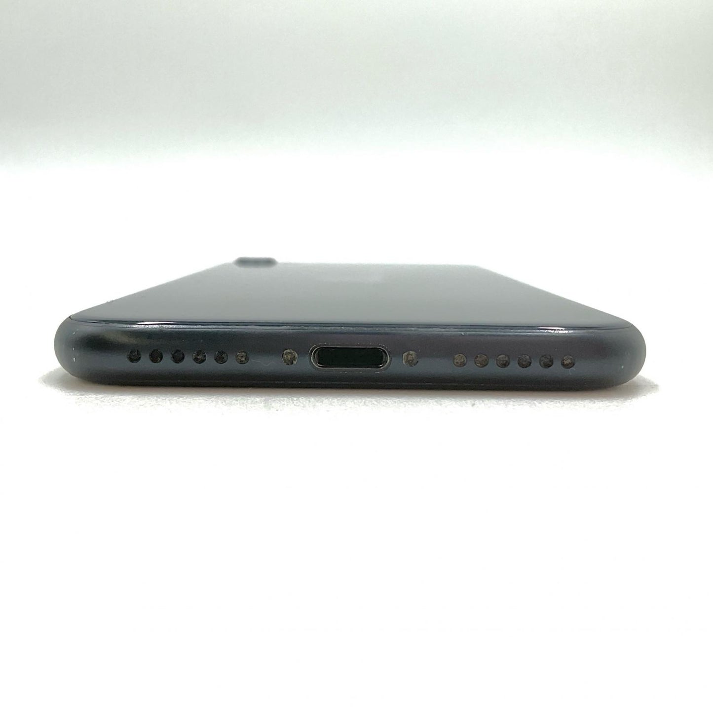 【全額返金保証】【最速発送】Apple iPhone iPhone SE（第3世代） 64GB ミッドナイト SIMフリー 白ロム 動作確認済 73%