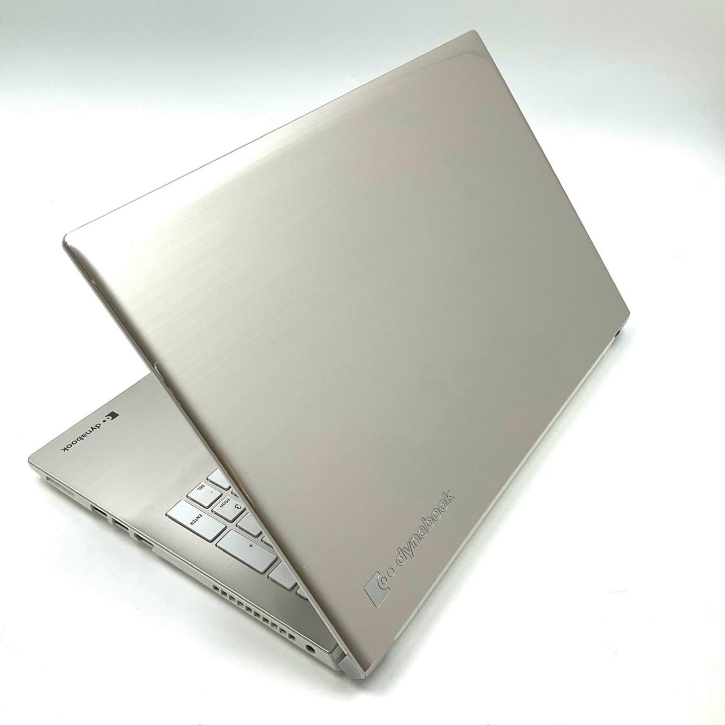 【最速発送】dynabook dynabook PAZ45FG-SNG Intel(R) Core(TM) i5-8250U CPU @ 1.60GHz 1.80GHz 8GB HDD 1TB 51.2%【難有】