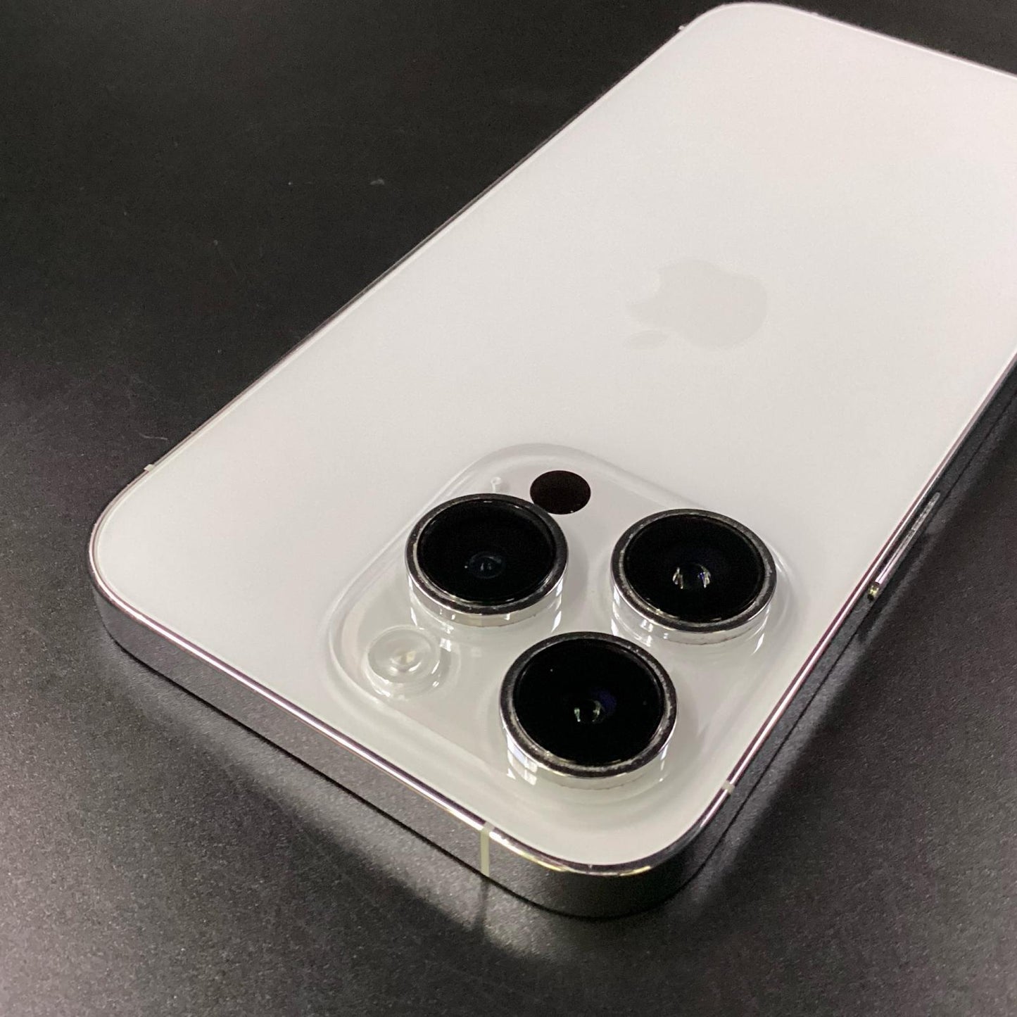 【全額返金保証】【最速発送】Apple iPhone iPhone 14 Pro 256GB シルバー Softbank 動作確認済 83%