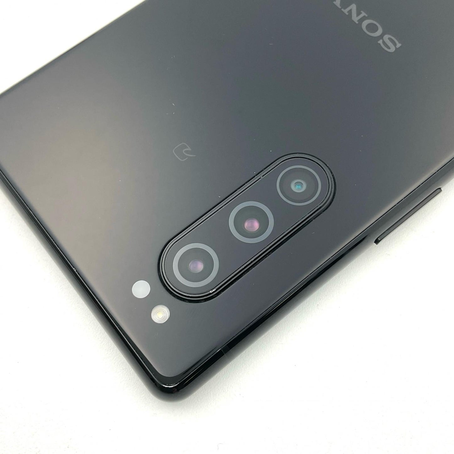 【全額返金保証】【最速発送】Sony Xperia 5 64GB ブラック docomo SO-01M 白ロム 動作確認済