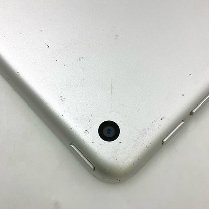 【全額返金保証】【最速発送】Apple iPad iPad 10.2インチ 第7世代 128GB シルバー Wi-Fi 動作確認済